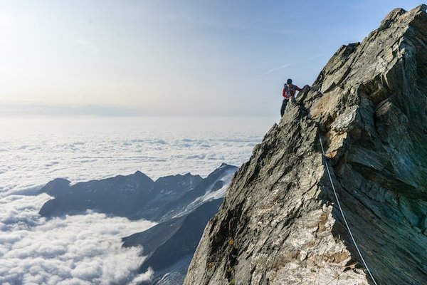 Quels sont les conseils pour une randonnée dans les montagnes des Carpates, Roumanie?